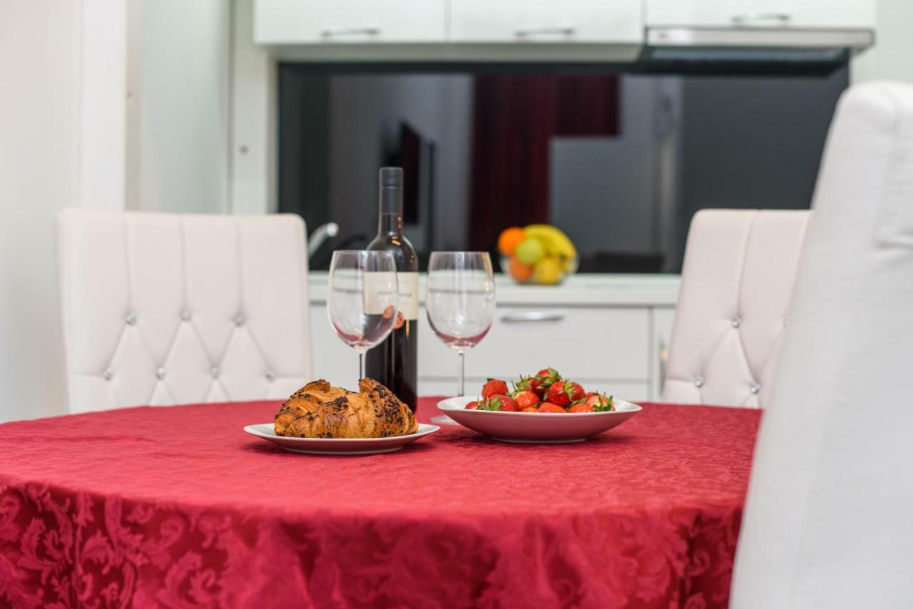 Studio Apartman Rea Trogir Exteriér fotografie