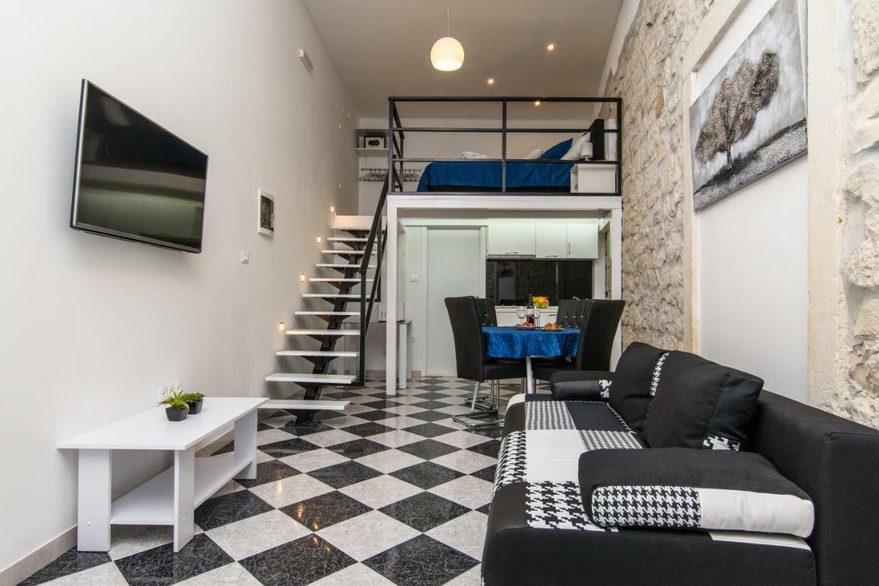 Studio Apartman Rea Trogir Exteriér fotografie