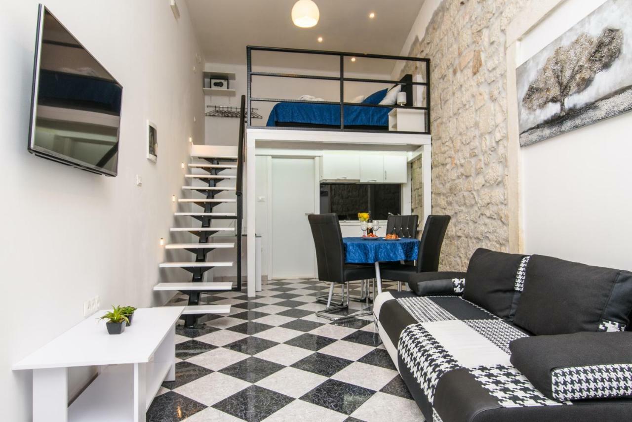 Studio Apartman Rea Trogir Exteriér fotografie